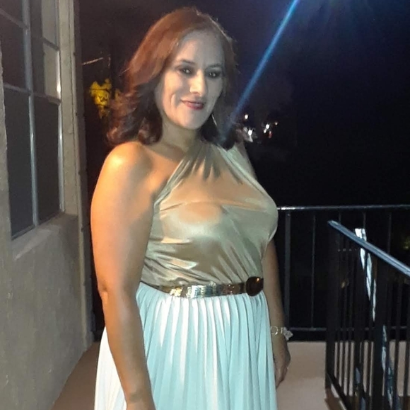 Meet your Posher, Lily - Picture 7 of 8